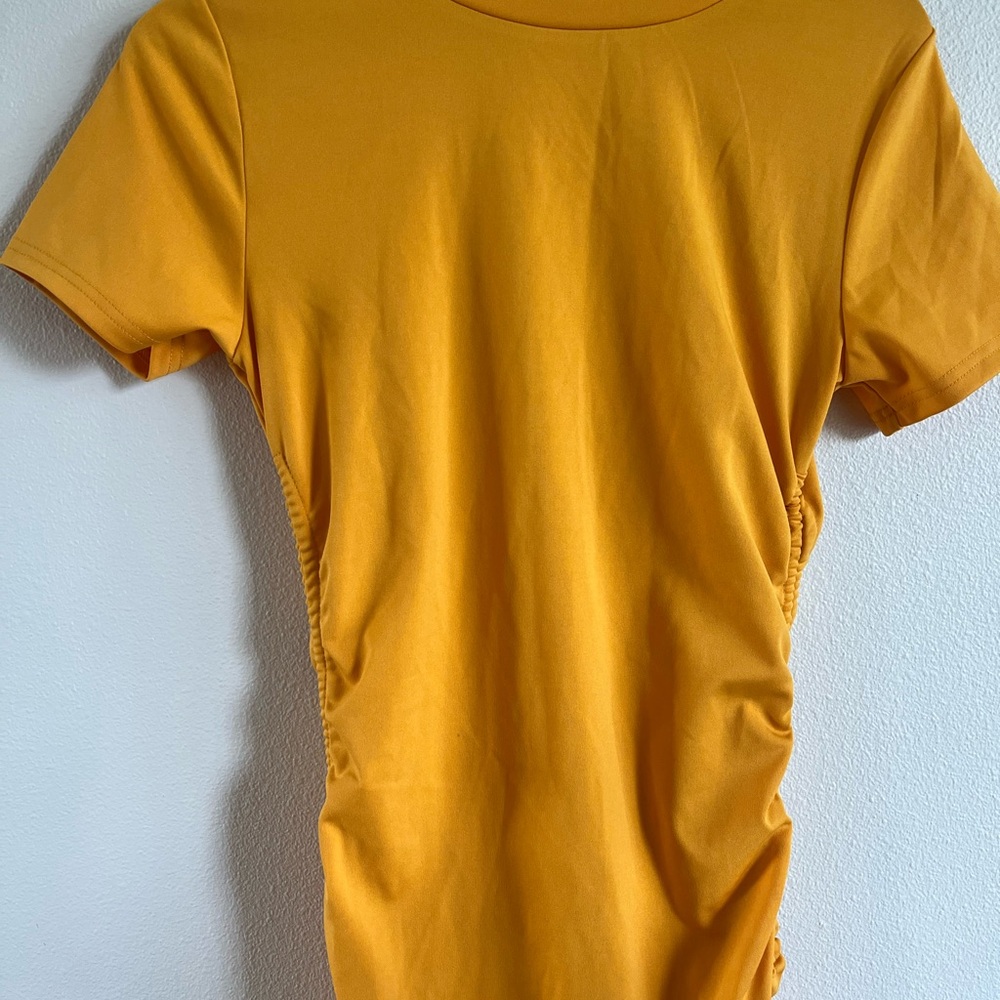 Yellow dress/ Size: Small